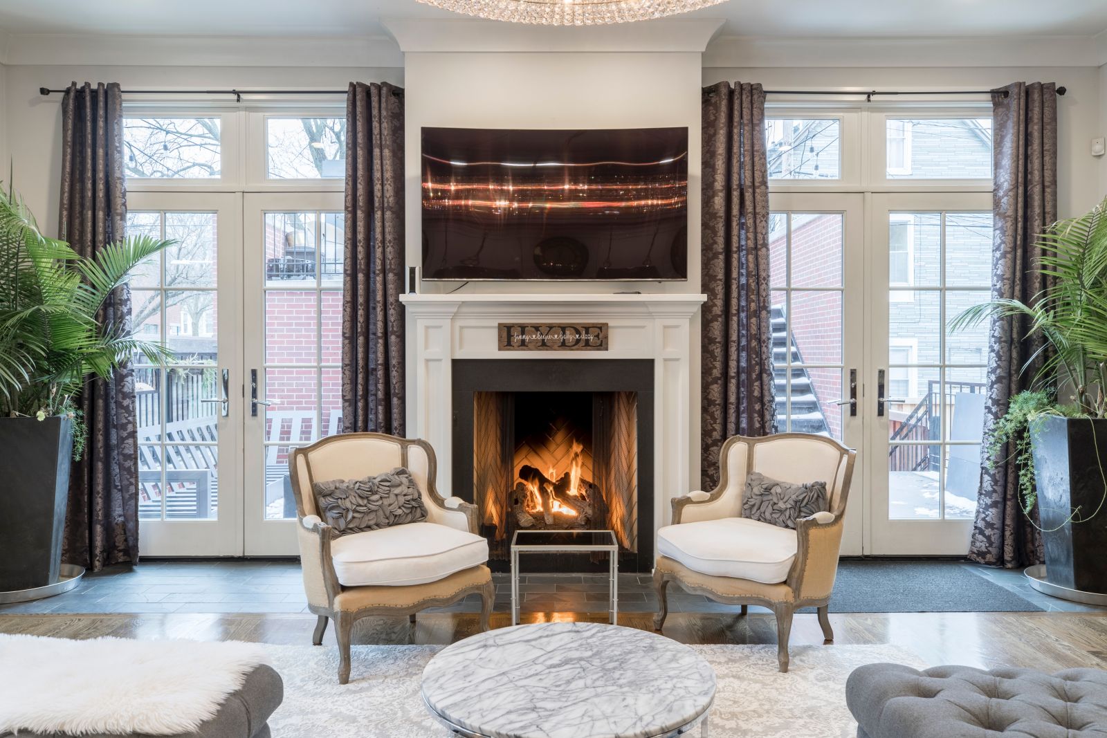 Do: Look at the overall value of the estate as a whole.  (Photo by Alex Qian from Pexels)